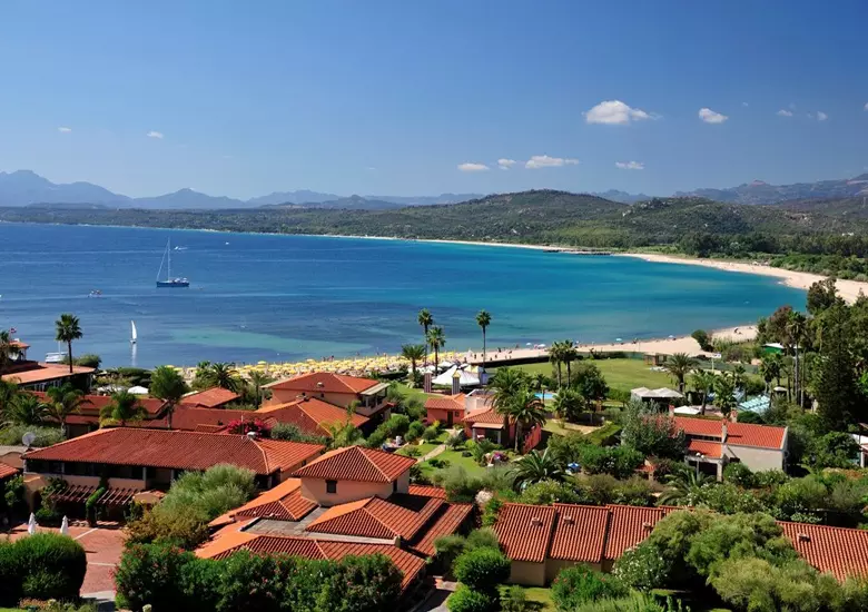 By hotel_club_saraceno_arbatax_sardinia [CC BY-SA 2.0 (https://creativecommons.org/licenses/by-sa/2.0)], via Wikimedia Commons