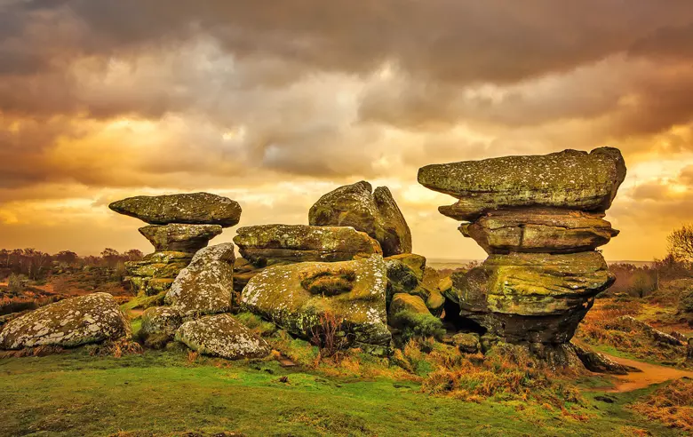The most famous landmark of Brimham Moore is Rock Idol. A huge 200-ton boulder 4.5 m high, balancing on a small cone-shaped formation