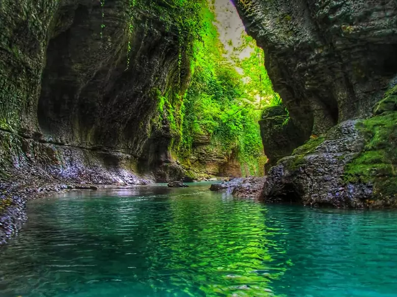 Martvili is one of the most popular canyons in Georgia. It is located in the Megrelia region, not far from the small town of Martvili on the Abashi River