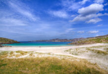 Achmelvich Beach is a stunning beach with white sand and a popular spot for water skiers, windsurfers and kayakers. It is a busy beach during the summer months.