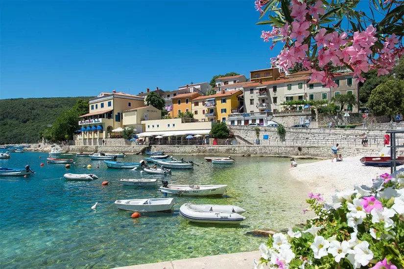 A resort center on the east coast of Istria, 50 km from Pula Airport, which became popular back in the 60s and 70s. Rabac is a suitable place for lovers of water sports and outdoor activities