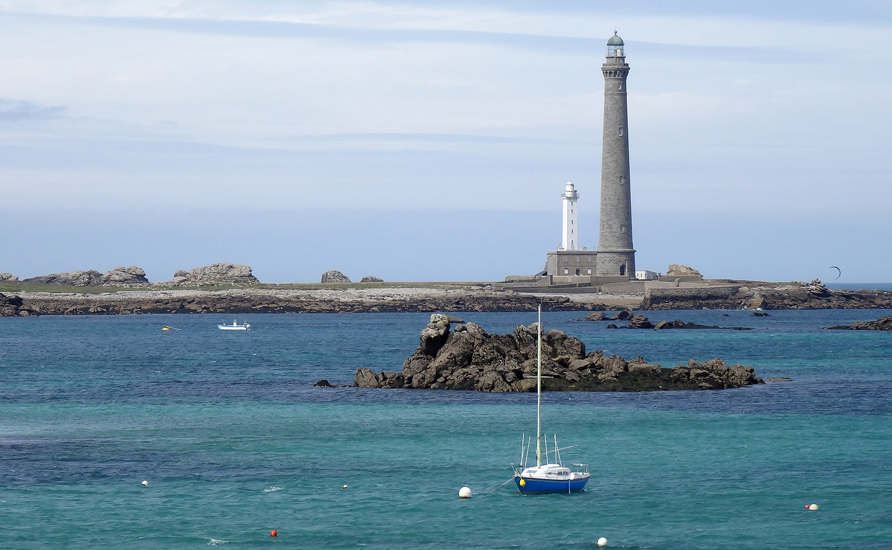 Built between 1897 and 1902 with a height of 82.5 meters, the Phare de l’Île Vierge is the tallest lighthouse in Europe