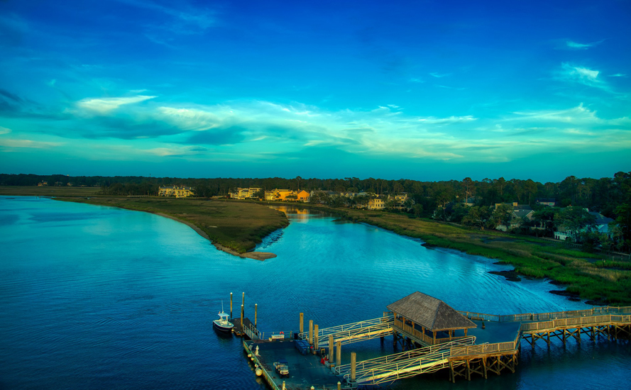 Hilton Head Island is a city on the island of the same name in Beaufort County in the US state of South Carolina