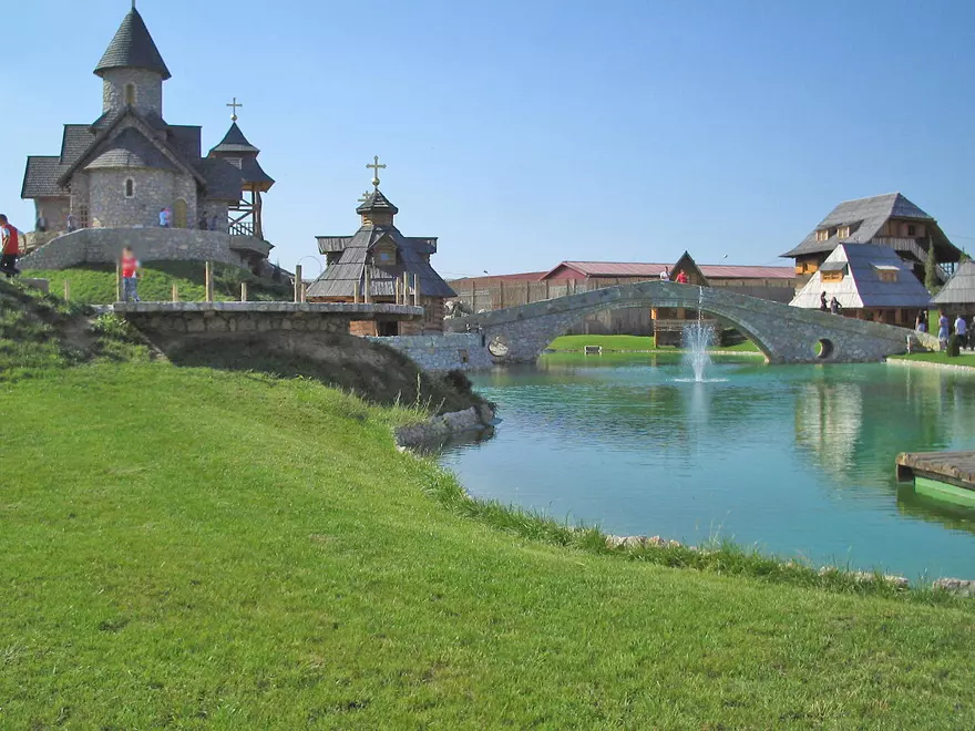 Од Original uploader was Дарко Максимовић at sr.wikipedia — Transferred from sr.wikipedia; transferred to Commons by User:BokicaK using CommonsHelper., CC BY-SA 3.0, https://commons.wikimedia.org/w/index.php?curid=6045740