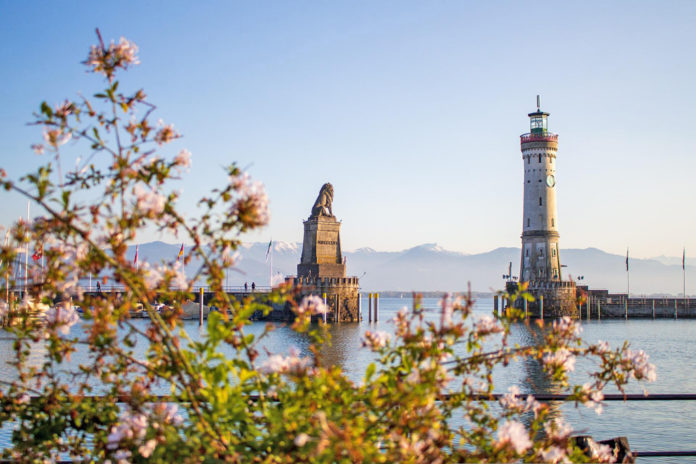 The Lindau Lighthouse is the southernmost lighthouse in Germany, at Lindau ,a town and island on the eastern side of Lake Constance,in Germany.