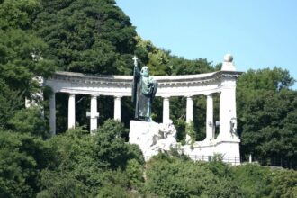 Gellért Hill, known as Gellerthegi, is located in the heart of Budapest, the capital of Hungary, on the right bank of the Danube River.