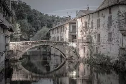 Saint-Jean-Pied-de-Port is a classic picturesque Basque village Which is located in the Pyrénées-Atlantiques department in the New-Aquitaine region, in south-western France.