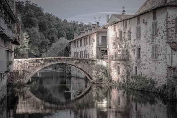 Saint-Jean-Pied-de-Port is a classic picturesque Basque village Which is located in the Pyrénées-Atlantiques department in the New-Aquitaine region, in south-western France.