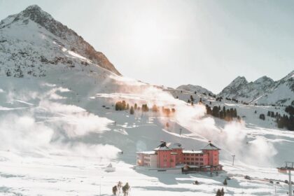 Kühtai is a winter sport village - family ski resort , It belongs to the municipality of Silz, district of Imst, Austrian state of Tyrol.