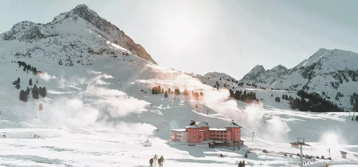 Kühtai is a winter sport village - family ski resort , It belongs to the municipality of Silz, district of Imst, Austrian state of Tyrol.