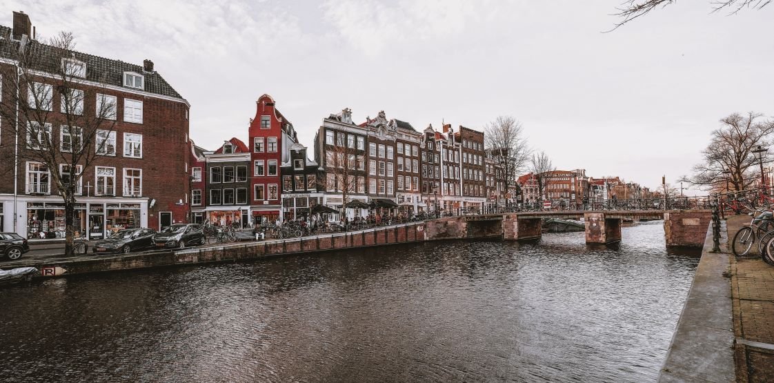 The Nine Streets also known as De Negen Straatjes , is a shopping area in in downtown Amsterdam in Netherlands.