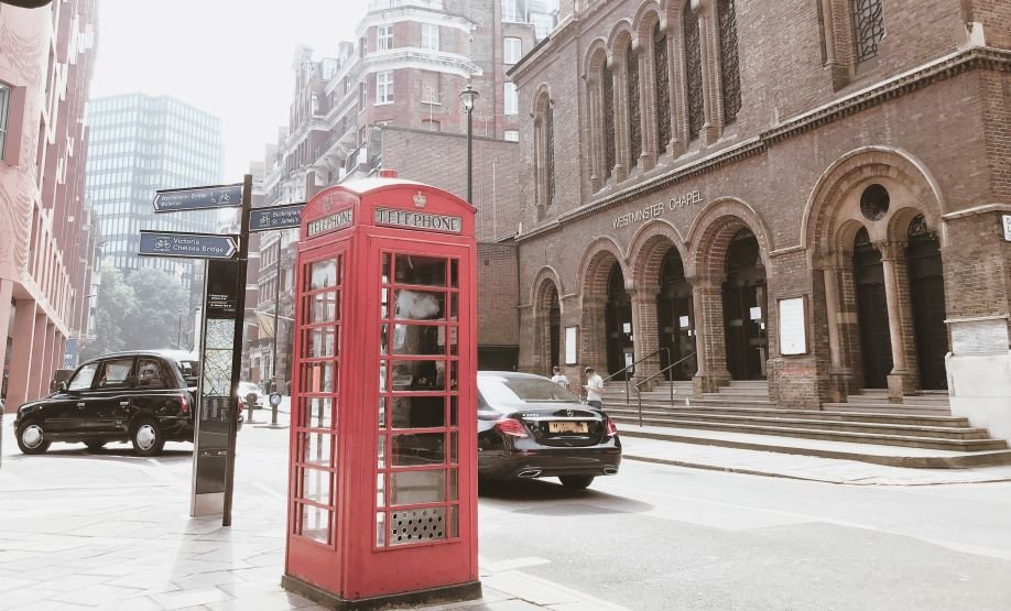 K2 Telephone Boxes - The Red Telephone Booth,is a public telephone kiosk designed in 1924 by Giles Gilbert Scott , in United Kingdom.