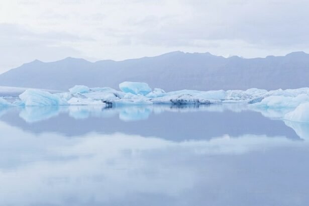Jökulsárlón is a glacial lagoon , The largest lagoon in the country is located in the southeastern part of the island.