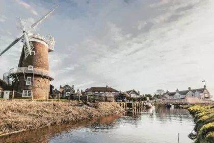 Cley next the Sea is a village in the county of Norfolk,district of North Norfolk in eastern England , United Kingdom.