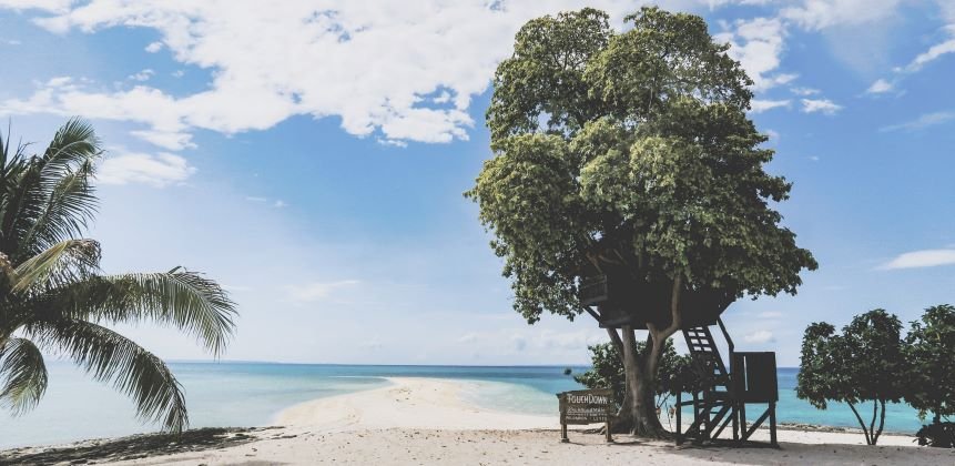 Calangaman Island is a small island in Leyte Province , in the Visayas Archipelago in the Philippines.