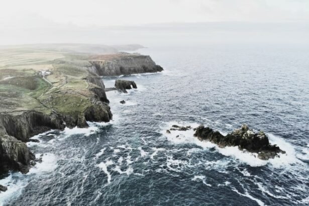 Land's End ,is a headland on the Penwith peninsula in western Cornwall, England, United Kingdom.