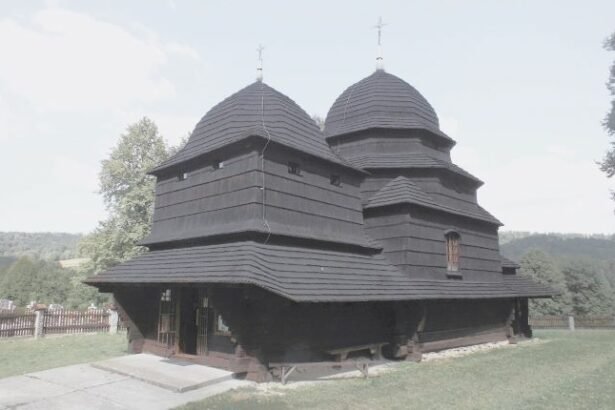 Równia is a village in the Podkarpackie Voivodeship, Bieszczady County, Ustrzyki Dolne Commune ,in south-eastern Poland.